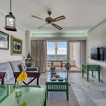 Hotel Playacalida