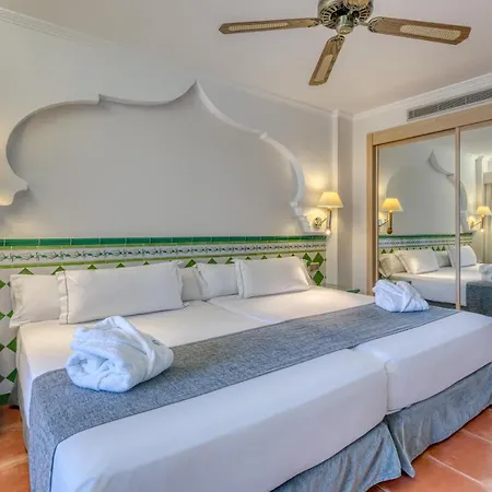 Hotel Playacalida 4*