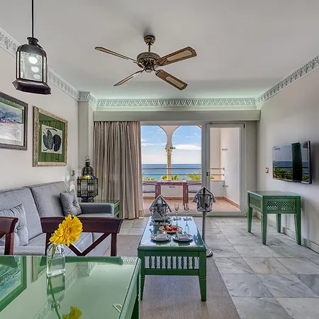 Hotel Playacalida