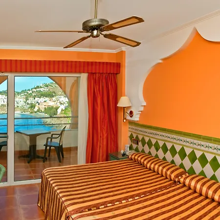 Hotel Playacalida
