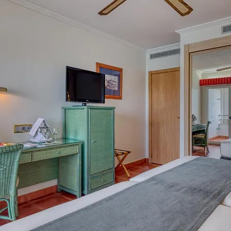 Playacálida Luxury 4*